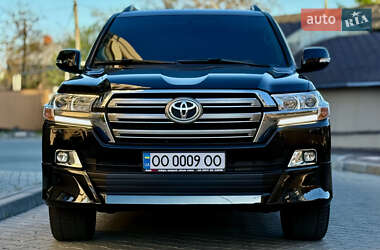 Позашляховик / Кросовер Toyota Land Cruiser 2020 в 