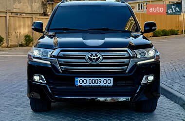 Позашляховик / Кросовер Toyota Land Cruiser 2020 в 