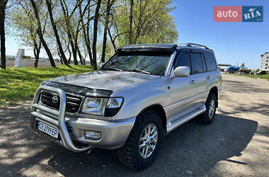 Внедорожник / Кроссовер Toyota Land Cruiser 2001 в 