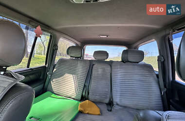 Внедорожник / Кроссовер Toyota Land Cruiser 2001 в 