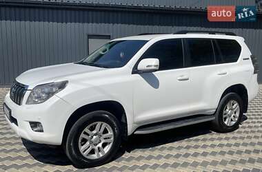 Внедорожник / Кроссовер Toyota Land Cruiser 2010 в 