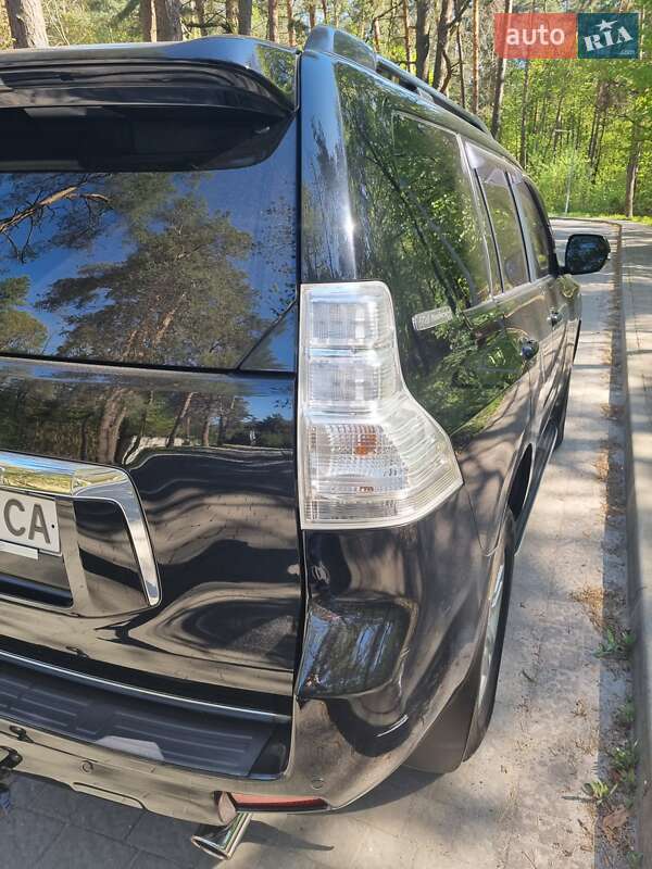Позашляховик / Кросовер Toyota Land Cruiser 2011 в Львові