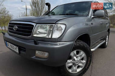 Внедорожник / Кроссовер Toyota Land Cruiser 2002 в 