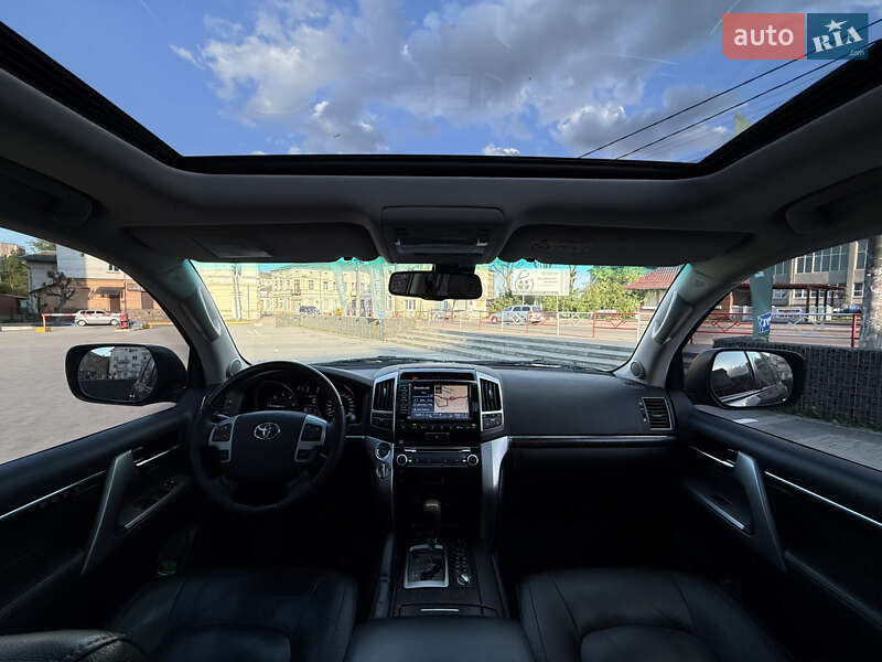 Позашляховик / Кросовер Toyota Land Cruiser 2013 в Коломиї