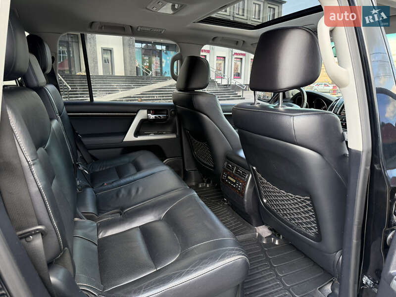 Позашляховик / Кросовер Toyota Land Cruiser 2013 в Коломиї