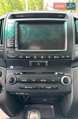 Внедорожник / Кроссовер Toyota Land Cruiser 2011 в 