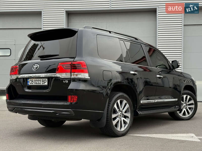 Внедорожник / Кроссовер Toyota Land Cruiser 2017 в Киеве