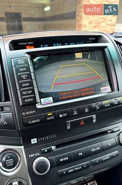 Позашляховик / Кросовер Toyota Land Cruiser 2010 в 