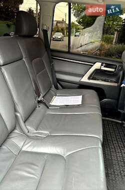 Позашляховик / Кросовер Toyota Land Cruiser 2010 в 