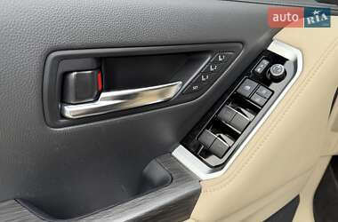 Внедорожник / Кроссовер Toyota Land Cruiser 2021 в 
