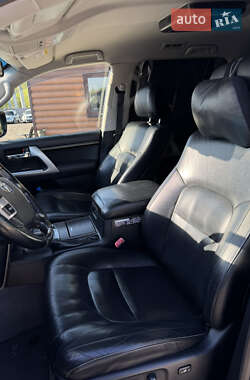 Внедорожник / Кроссовер Toyota Land Cruiser 2013 в 