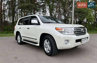 Позашляховик / Кросовер Toyota Land Cruiser 2015 в 