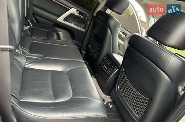 Позашляховик / Кросовер Toyota Land Cruiser 2015 в 