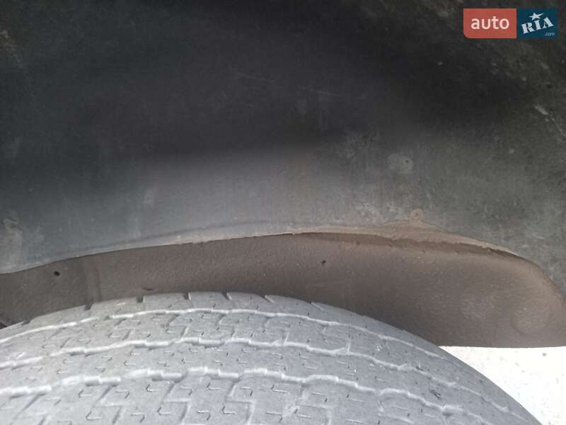 Внедорожник / Кроссовер Toyota Land Cruiser 2006 в Лозовой