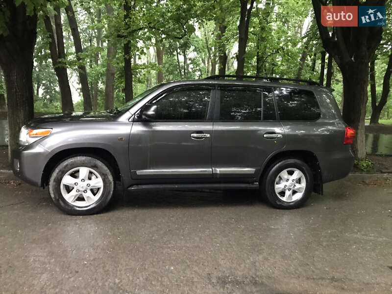 Внедорожник / Кроссовер Toyota Land Cruiser 2012 в Каменец-Подольском