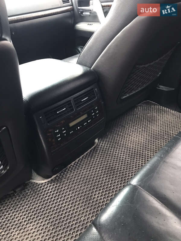 Внедорожник / Кроссовер Toyota Land Cruiser 2012 в Каменец-Подольском