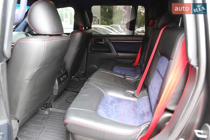 Внедорожник / Кроссовер Toyota Land Cruiser 2011 в Киеве