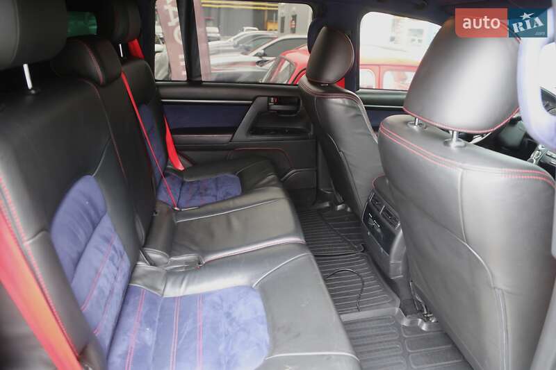 Внедорожник / Кроссовер Toyota Land Cruiser 2011 в Киеве