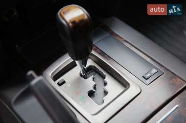 Позашляховик / Кросовер Toyota Land Cruiser 2011 в 