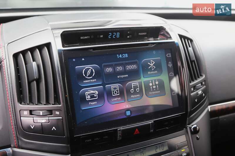 Внедорожник / Кроссовер Toyota Land Cruiser 2011 в Киеве
