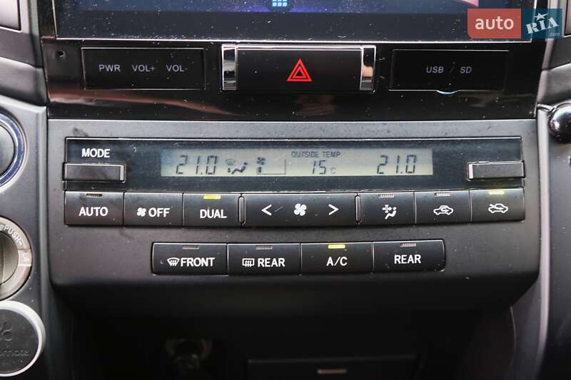 Внедорожник / Кроссовер Toyota Land Cruiser 2011 в Киеве