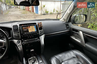 Позашляховик / Кросовер Toyota Land Cruiser 2012 в 