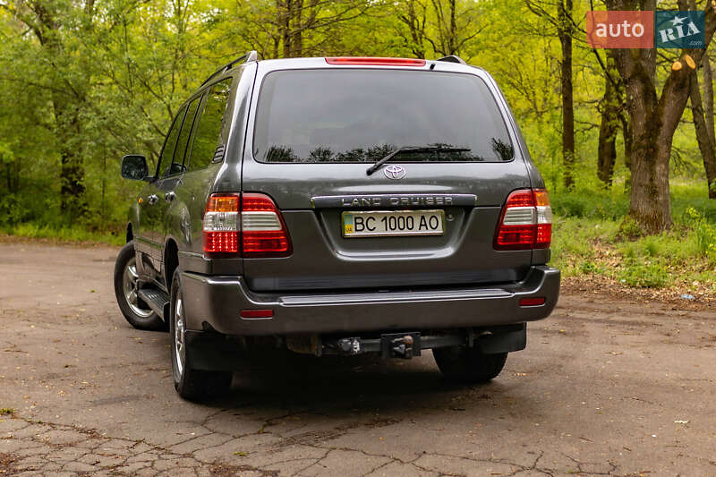 Позашляховик / Кросовер Toyota Land Cruiser 2006 в Трускавці фото 9 Позашляховик / Кросовер Toyota Land Cruiser 2006 в Трускавці