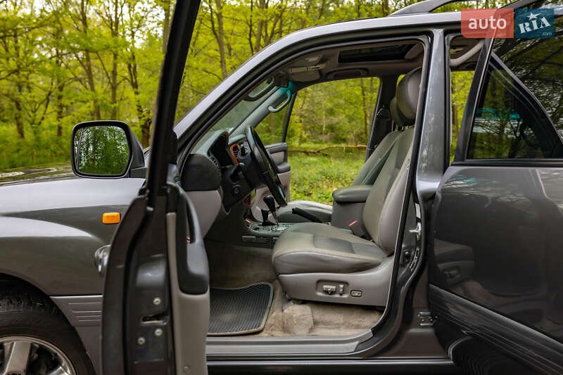 Позашляховик / Кросовер Toyota Land Cruiser 2006 в Трускавці фото 38 Позашляховик / Кросовер Toyota Land Cruiser 2006 в Трускавці