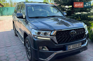 Позашляховик / Кросовер Toyota Land Cruiser 2018 в 