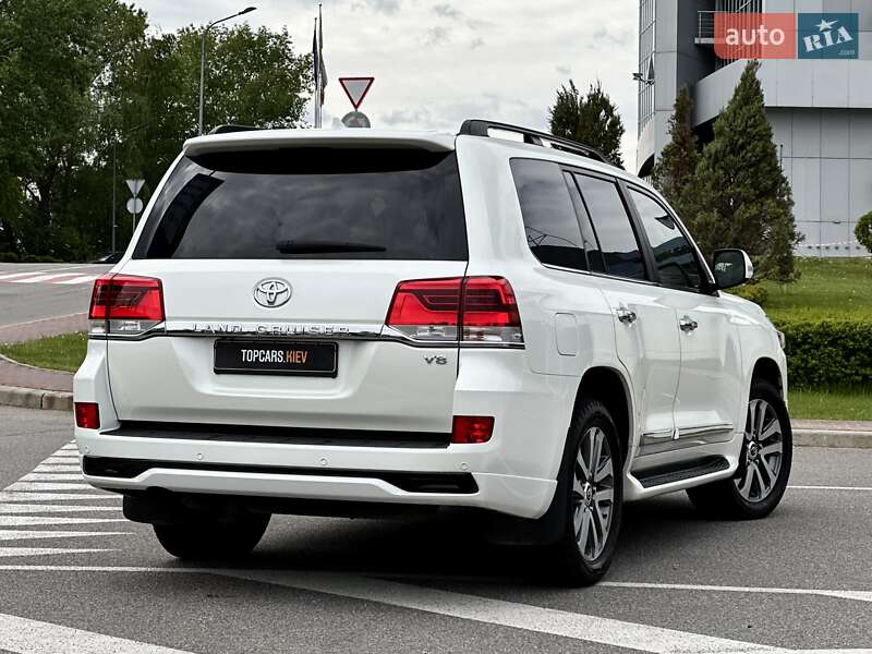 Позашляховик / Кросовер Toyota Land Cruiser 2017 в Києві