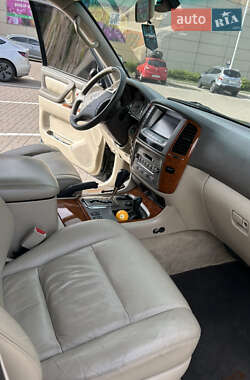 Позашляховик / Кросовер Toyota Land Cruiser 2004 в 