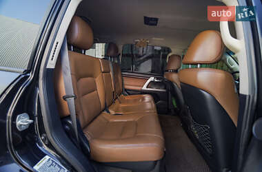 Позашляховик / Кросовер Toyota Land Cruiser 2015 в 