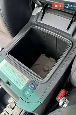 Внедорожник / Кроссовер Toyota Land Cruiser 2012 в 
