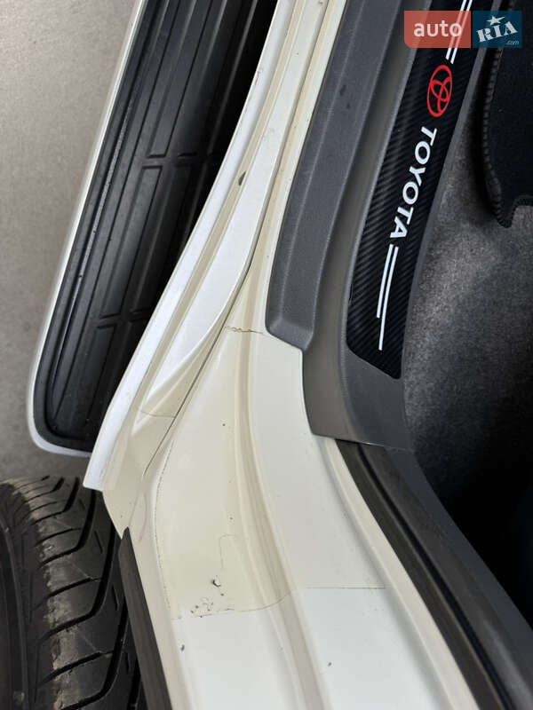 Внедорожник / Кроссовер Toyota Land Cruiser 2012 в Синельниково