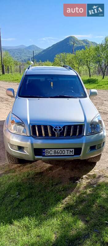 Позашляховик / Кросовер Toyota Land Cruiser 2007 в Драгово