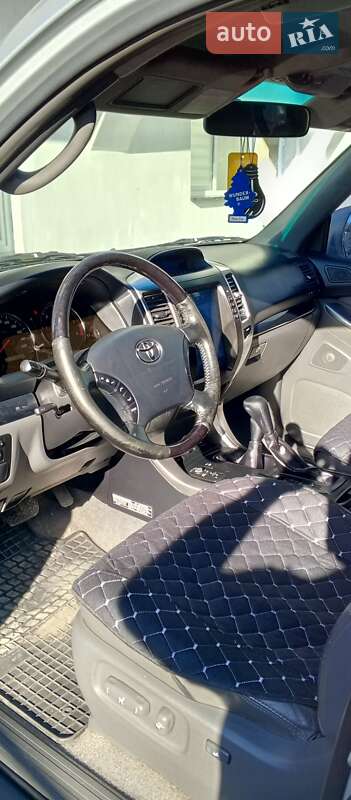 Позашляховик / Кросовер Toyota Land Cruiser 2007 в Драгово