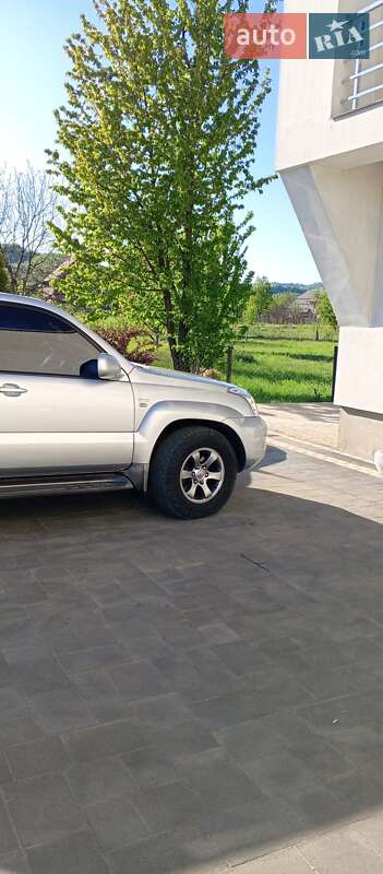 Позашляховик / Кросовер Toyota Land Cruiser 2007 в Драгово