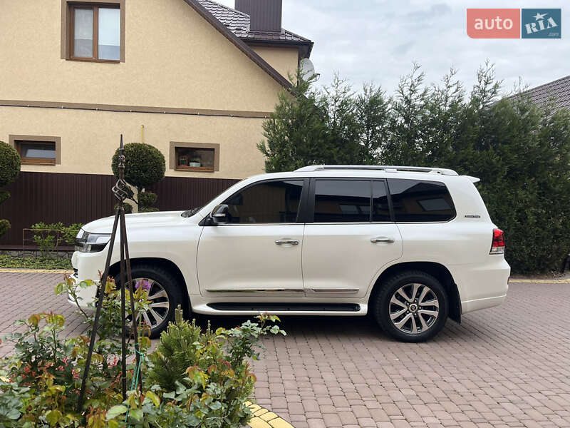 Позашляховик / Кросовер Toyota Land Cruiser 2017 в Вінниці