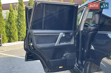 Позашляховик / Кросовер Toyota Land Cruiser 2013 в 