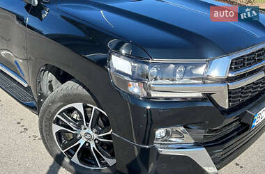 Позашляховик / Кросовер Toyota Land Cruiser 2020 в 