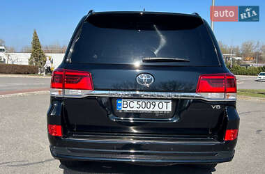 Позашляховик / Кросовер Toyota Land Cruiser 2020 в 