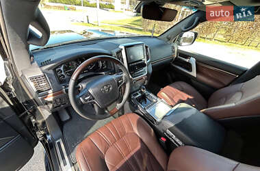 Позашляховик / Кросовер Toyota Land Cruiser 2020 в 