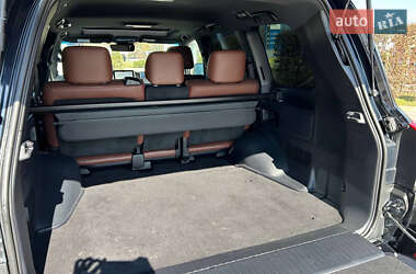 Позашляховик / Кросовер Toyota Land Cruiser 2020 в 