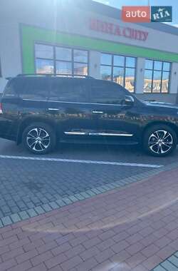 Внедорожник / Кроссовер Toyota Land Cruiser 2020 в 
