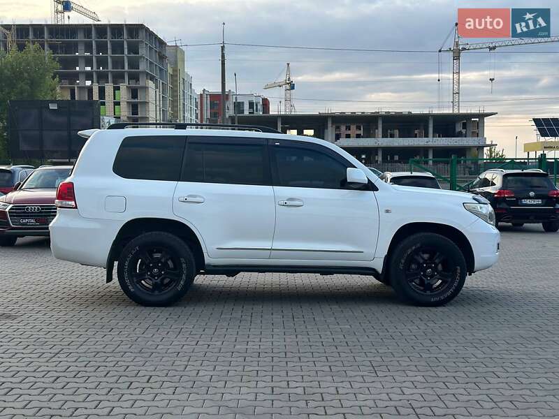 Позашляховик / Кросовер Toyota Land Cruiser 2008 в Луцьку
