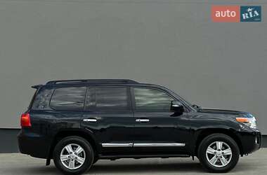 Позашляховик / Кросовер Toyota Land Cruiser 2014 в 