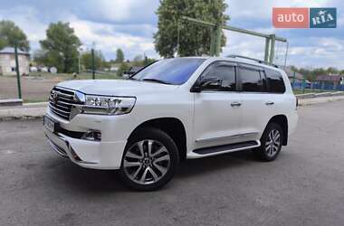 Внедорожник / Кроссовер Toyota Land Cruiser 2018 в 