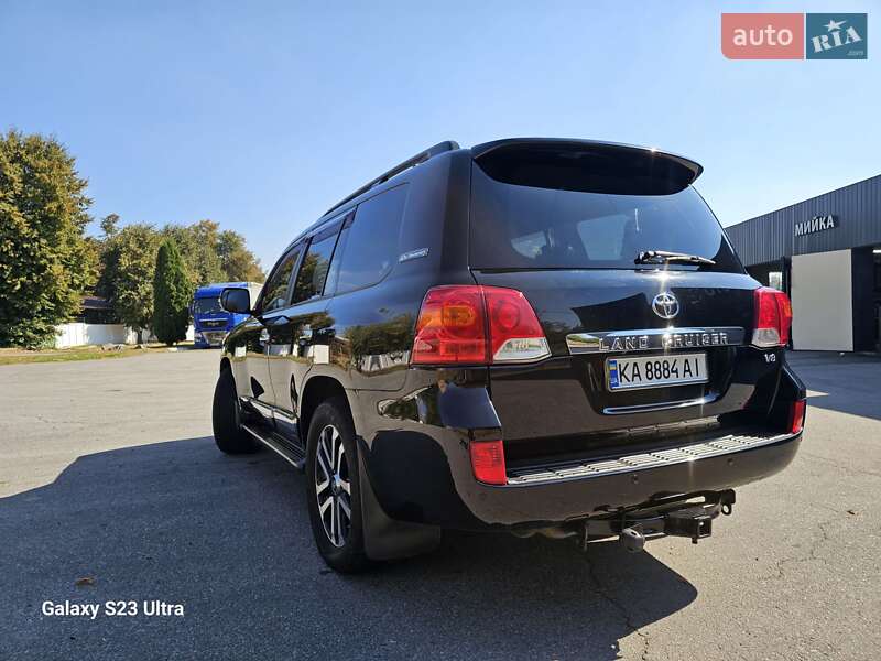 Внедорожник / Кроссовер Toyota Land Cruiser 2012 в Сквире