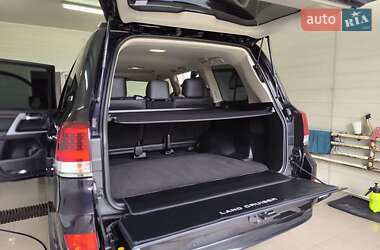 Позашляховик / Кросовер Toyota Land Cruiser 2020 в 