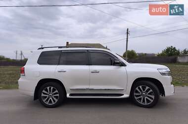 Внедорожник / Кроссовер Toyota Land Cruiser 2018 в 